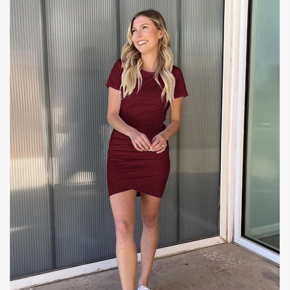 Elegant Burgundy Bodycon Dress
